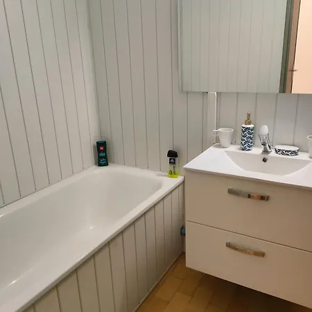 Gruissan, Cabine, Au Calme Vue Degagee Sur Marina Apartment Gruissan