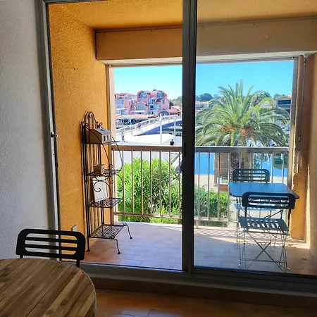 Apartment Gruissan, Cabine, Au Calme Vue Degagee Sur Marina *