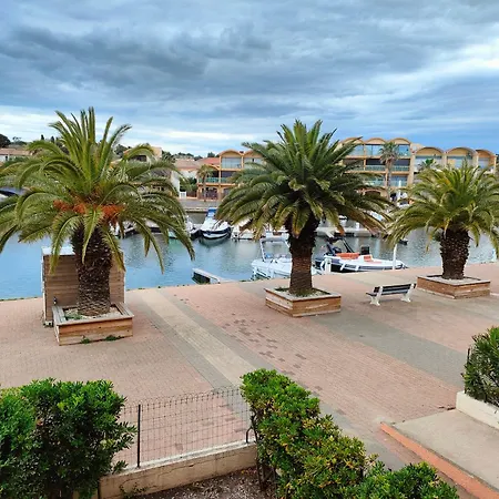 Gruissan, Cabine, Au Calme Vue Degagee Sur Marina Apartment